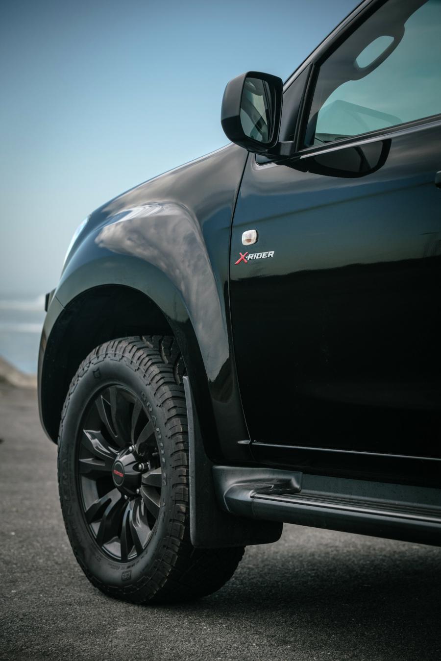Детали экстерьера Isuzu KB Double Cab X-Rider Black 2018 года  (фото 34 из 34)